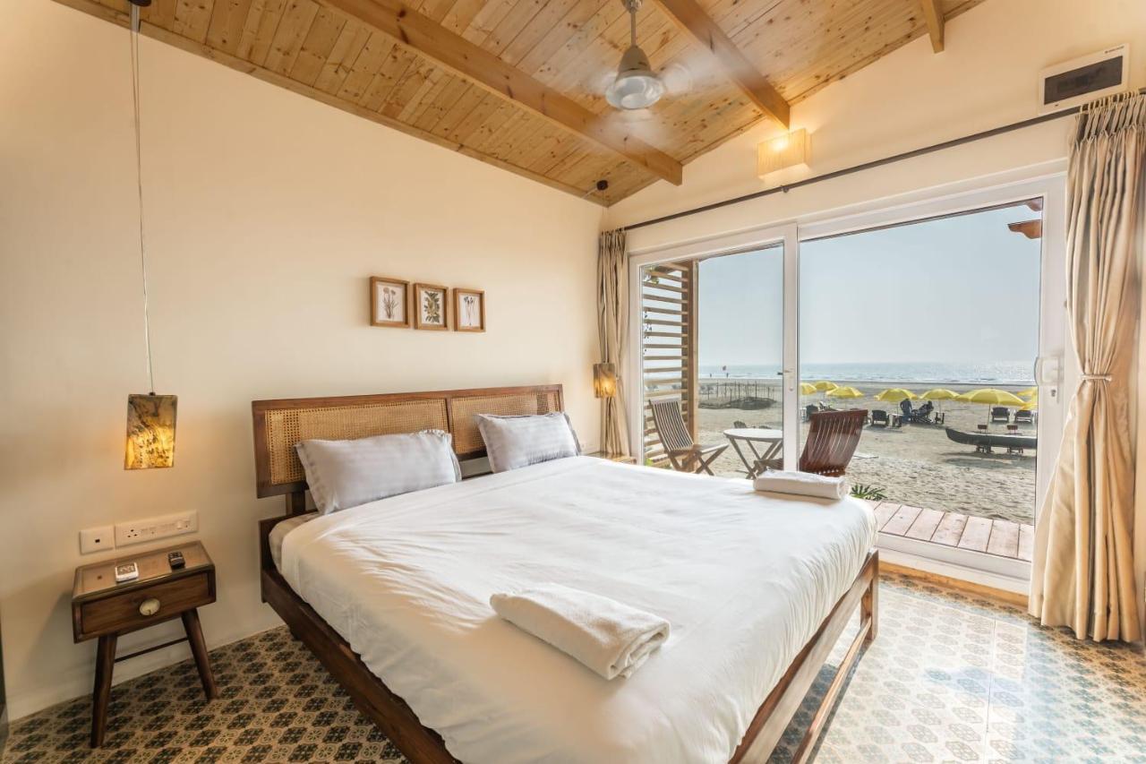 Morii By The Sea - Morjim Beach Екстериор снимка